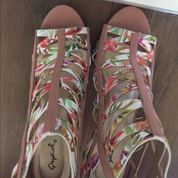 Floral Spring Heels - Picture 3 of 3